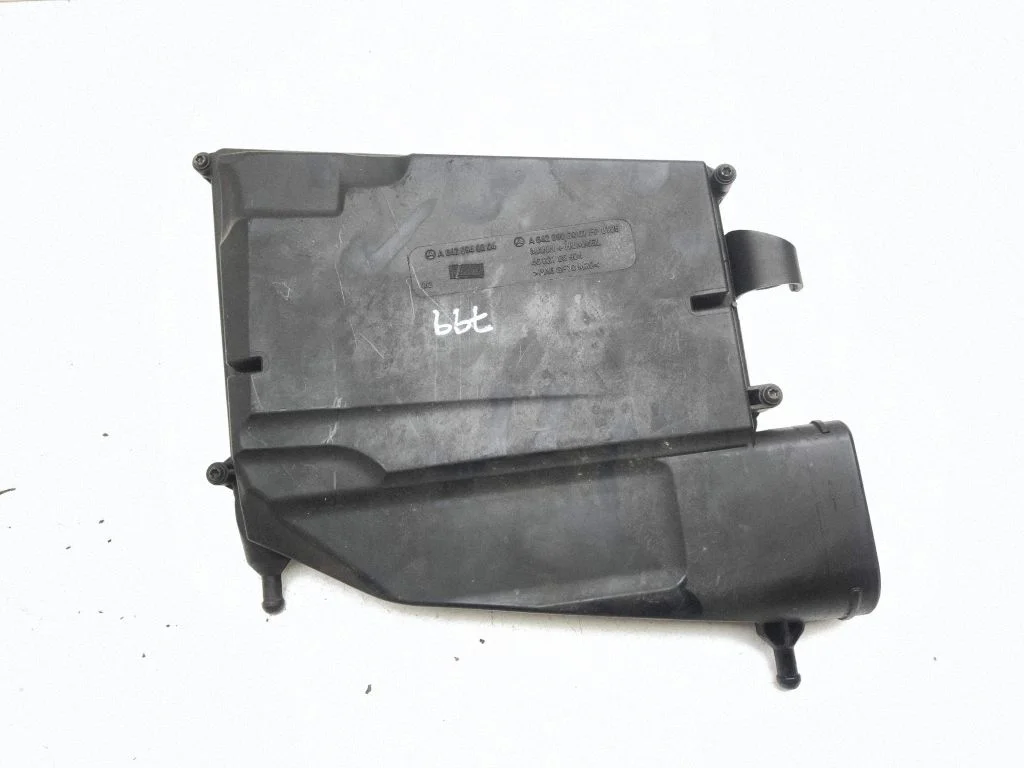 Air filter box A6420940204