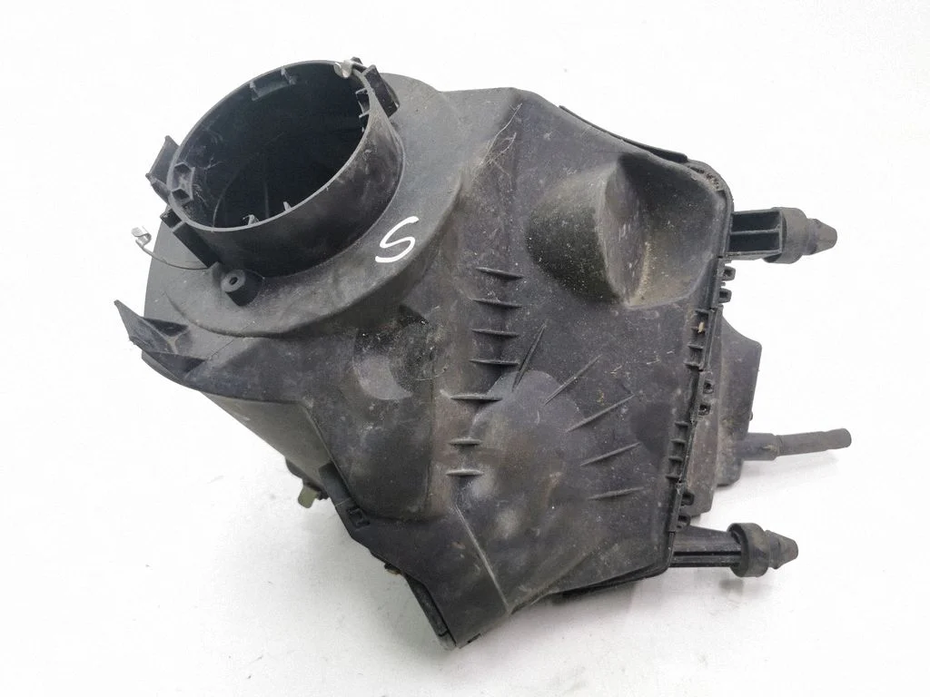 Air filter box – Audi A6 Allroad C6 (2006-2011)