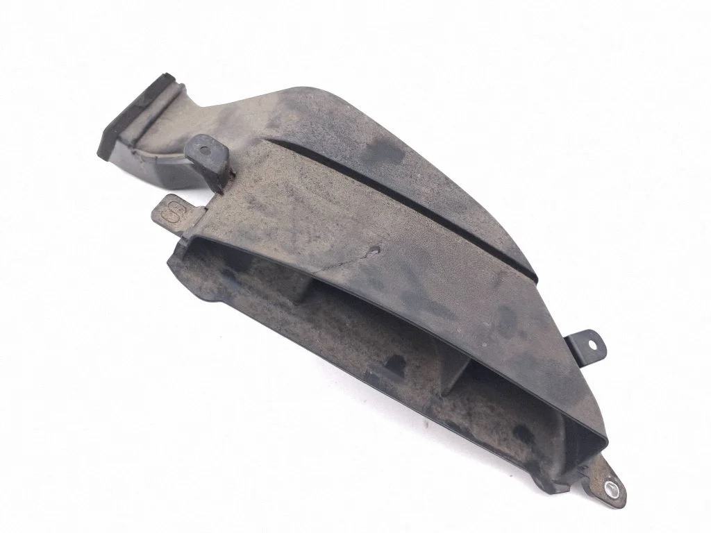Air intake duct part 1775136070
