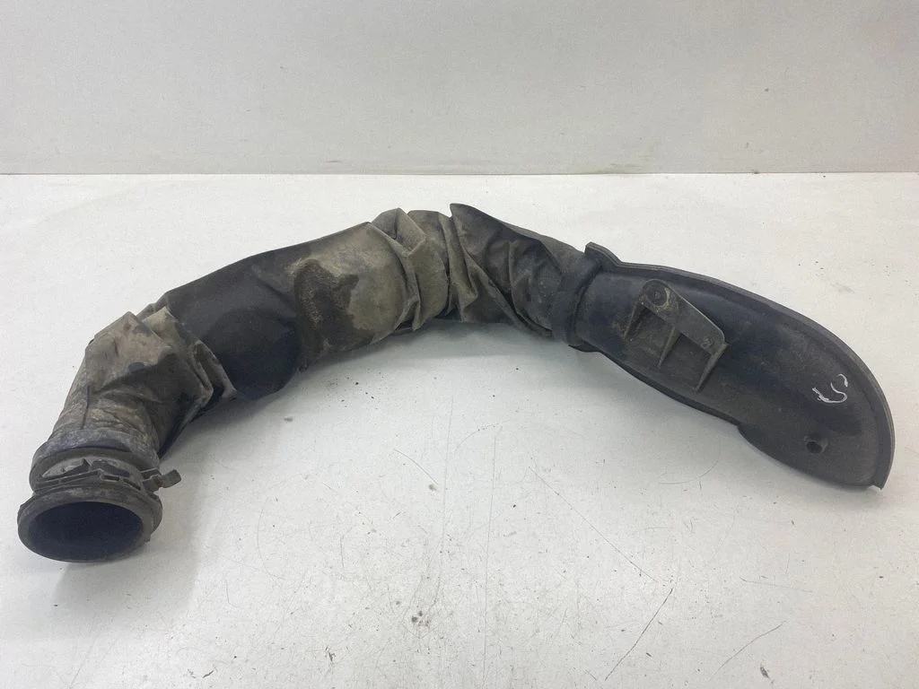 Air intake duct part 1484919080
