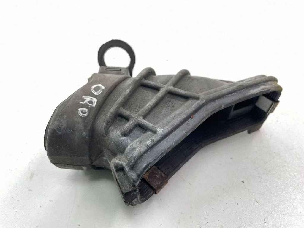 Air intake duct part AV619A675AD