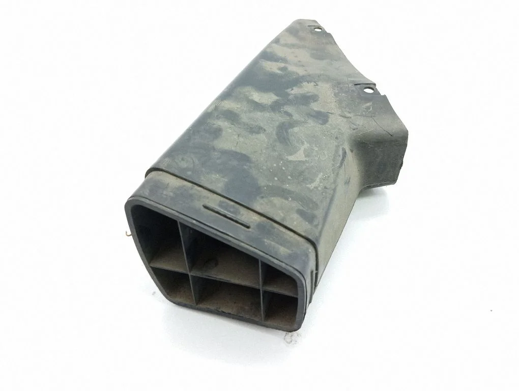 Air intake duct part 4B0129617B