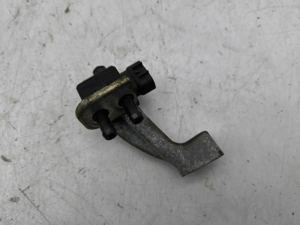 Air pressure sensor 8948112050