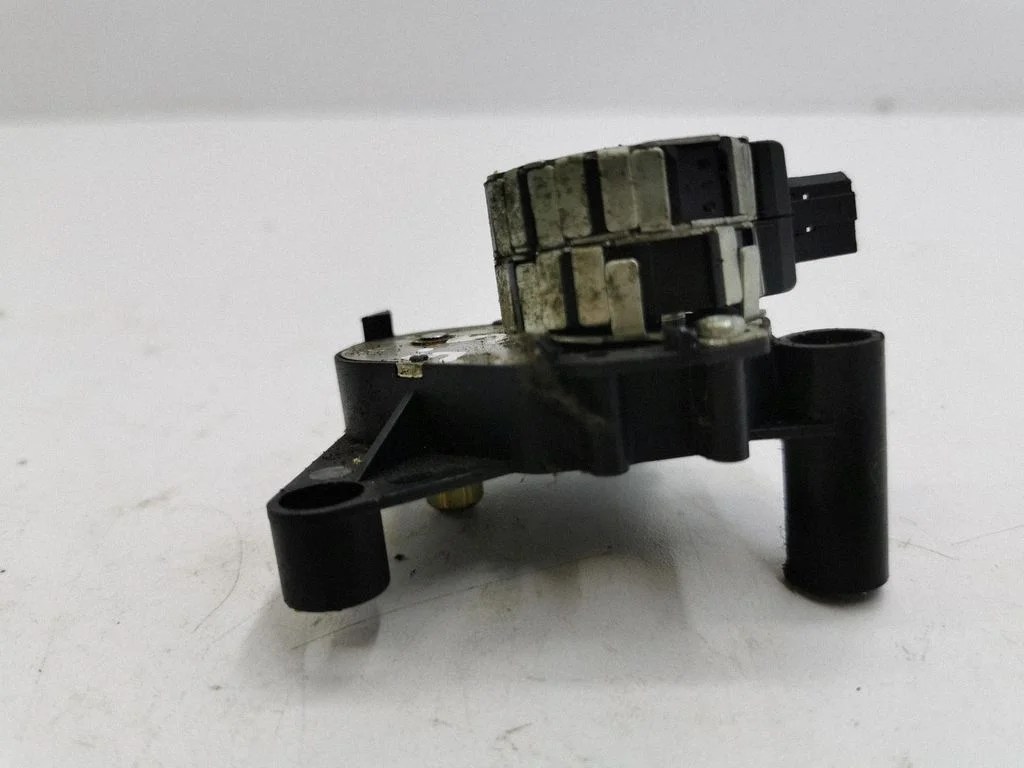 Sisselaskekollektori klapi ajam/ mootor – Mercedes-Benz A-klass W168 (1997-2004)