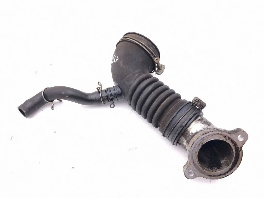 Air intake hose/pipe – Lexus IS 220D-250-350 (2006-2013)
