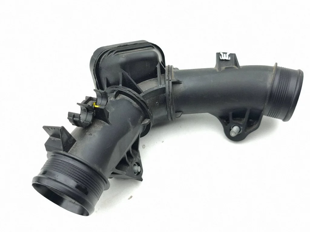 Air intake hose/pipe 06R145792H