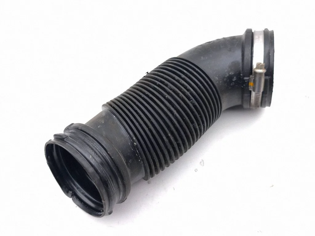 Air intake hose/pipe 8B3129616