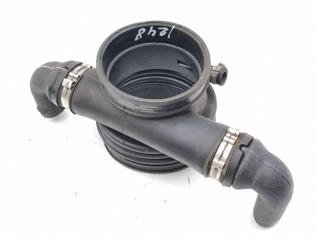 Õhu sisselaske voolik (-ud)/ toru (-d) 215889