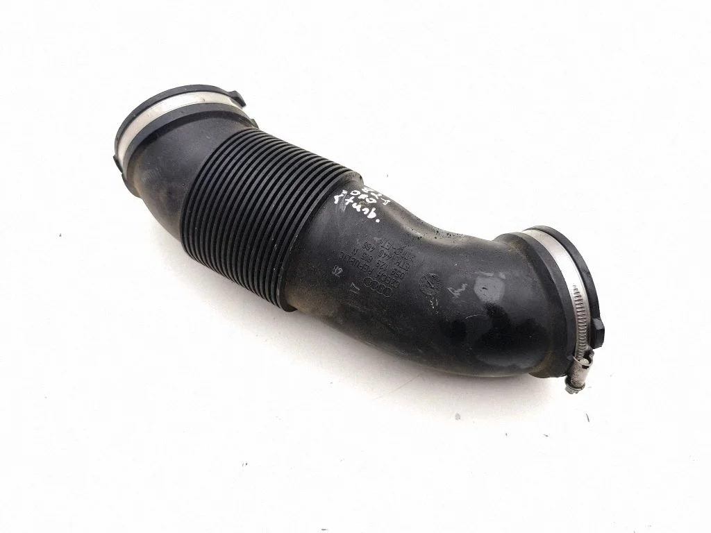 Air intake hose/pipe 059129615N
