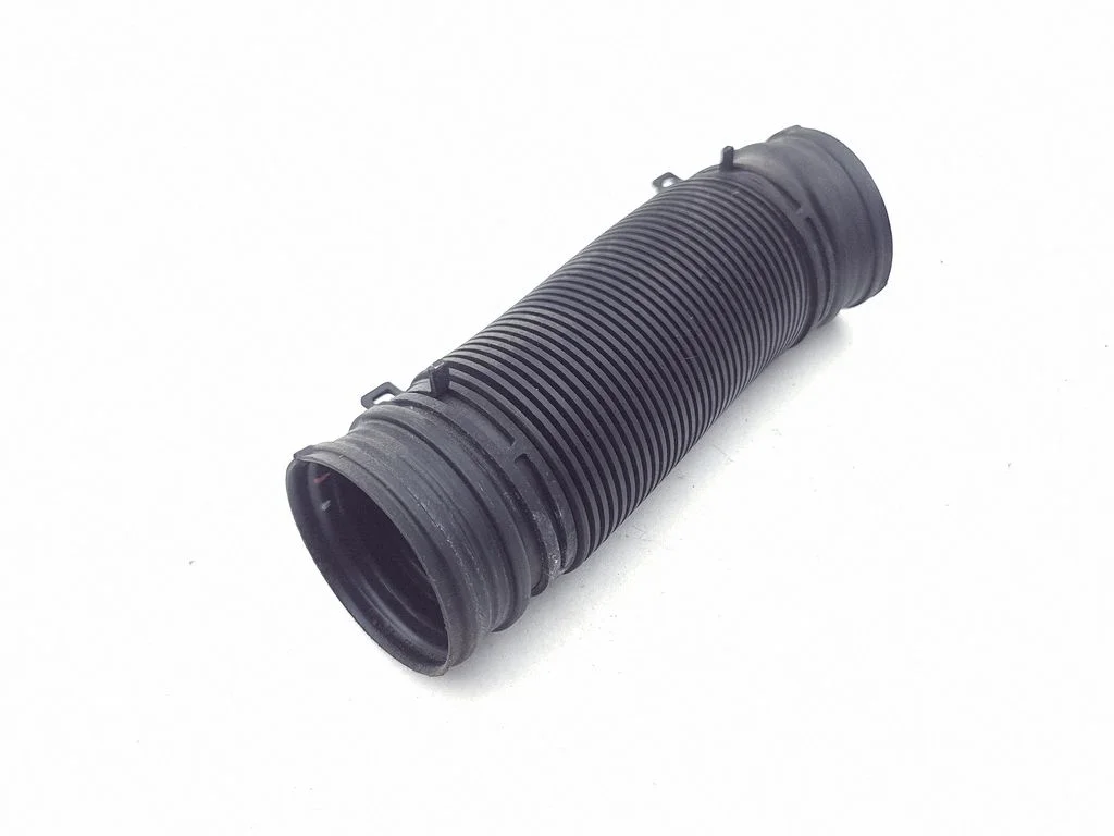 Air intake hose/pipe 5Q0129618E