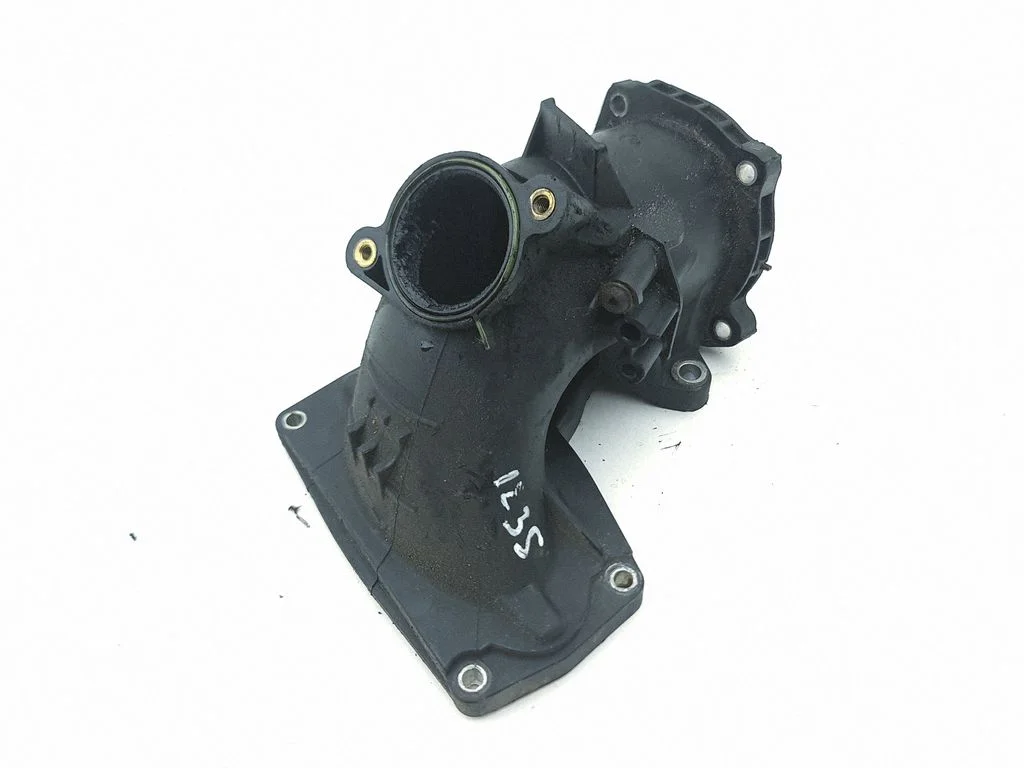 Õhu sisselaske voolik (-ud)/ toru (-d) A6510900728