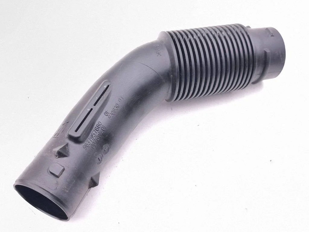 Air intake hose/pipe 9837957680