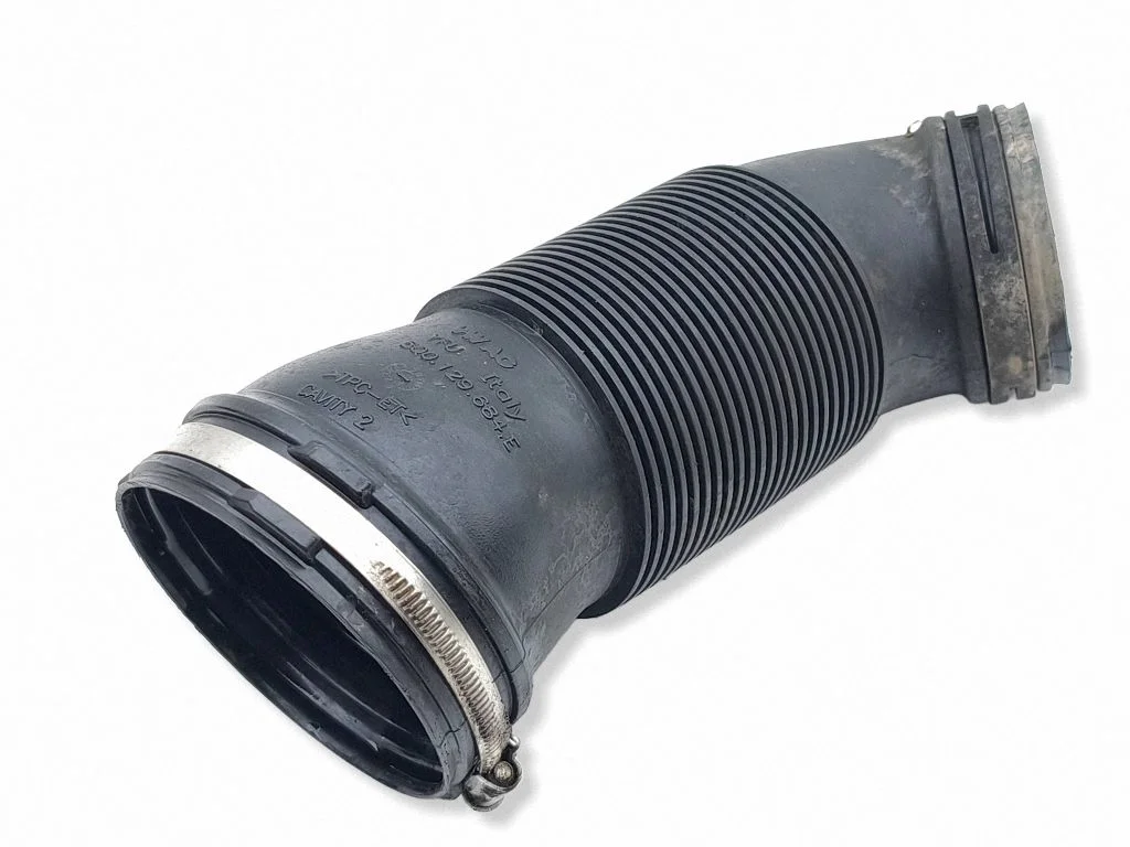 Air intake hose/pipe 5Q0129684E