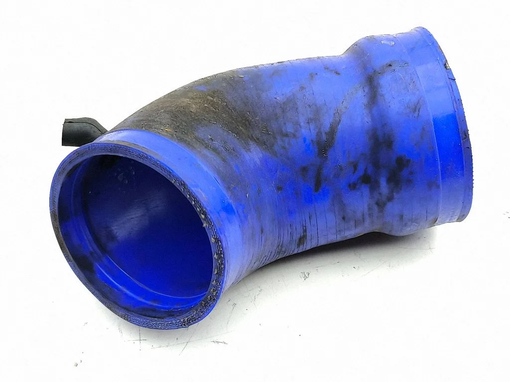 Air intake hose/pipe