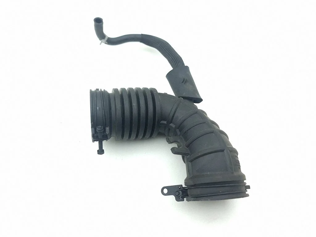 Air intake hose/pipe 28130G4550