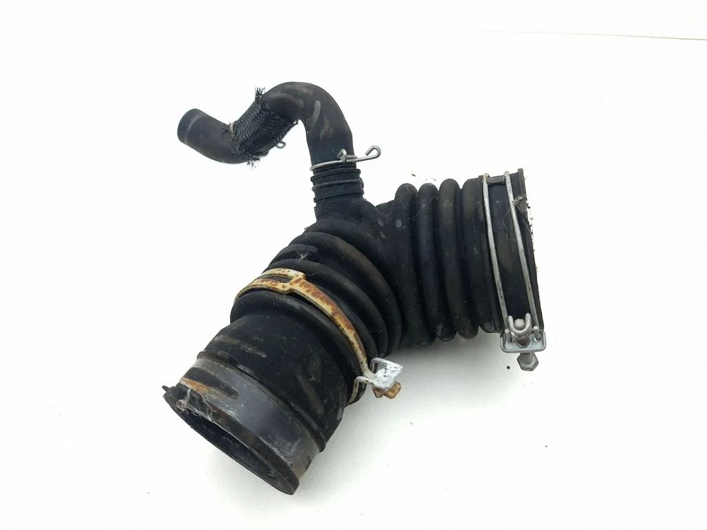 Air intake hose/pipe