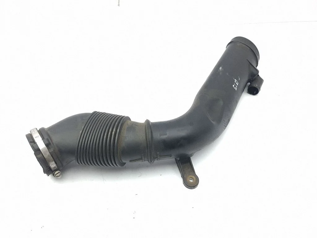 Õhu sisselaske voolik (-ud)/ toru (-d) BJ329C620C