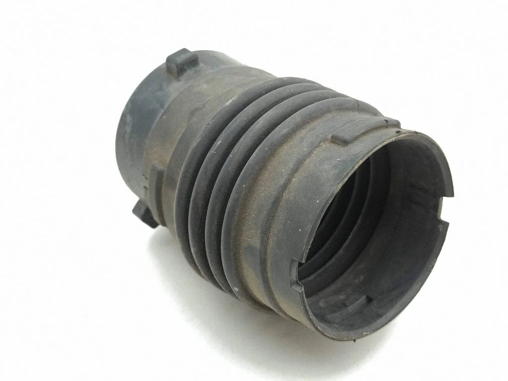 Air intake hose/pipe A2165564G00A