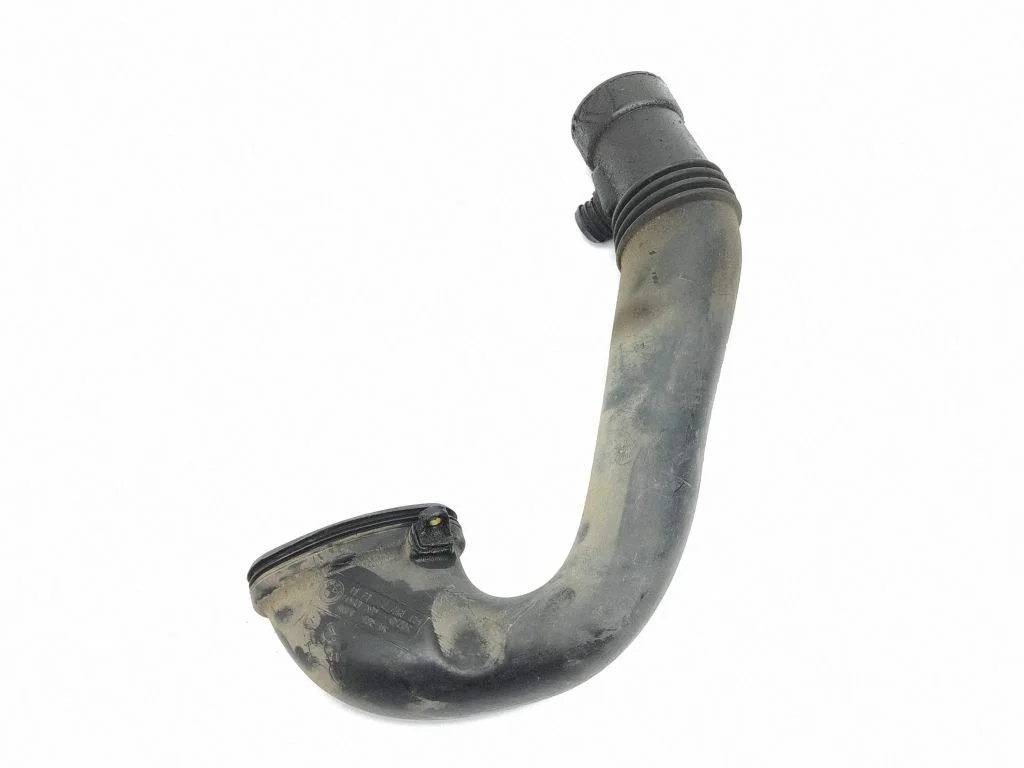 Õhu sisselaske voolik (-ud)/ toru (-d) – BMW 3-seeria E46 (1998-2005)