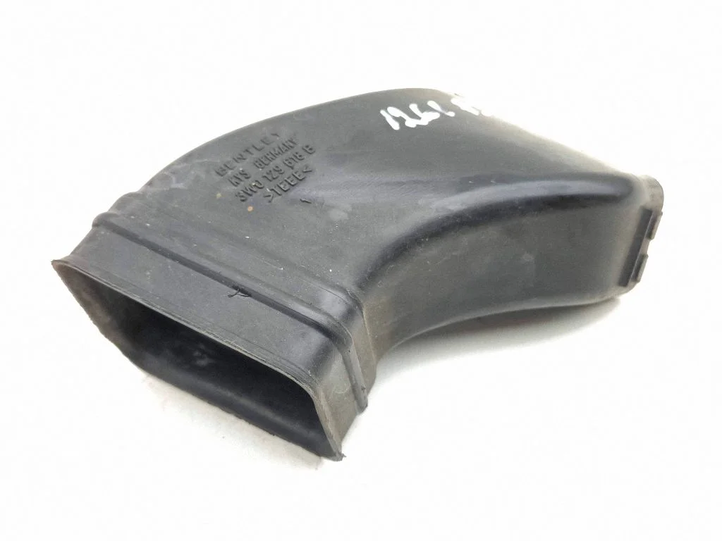 Air intake hose/pipe 3W0129618B