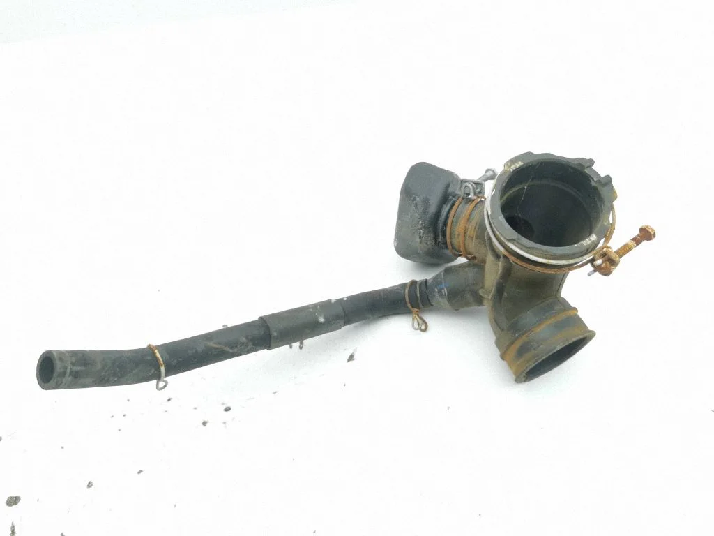 Õhu sisselaske voolik (-ud)/ toru (-d) 178800T440