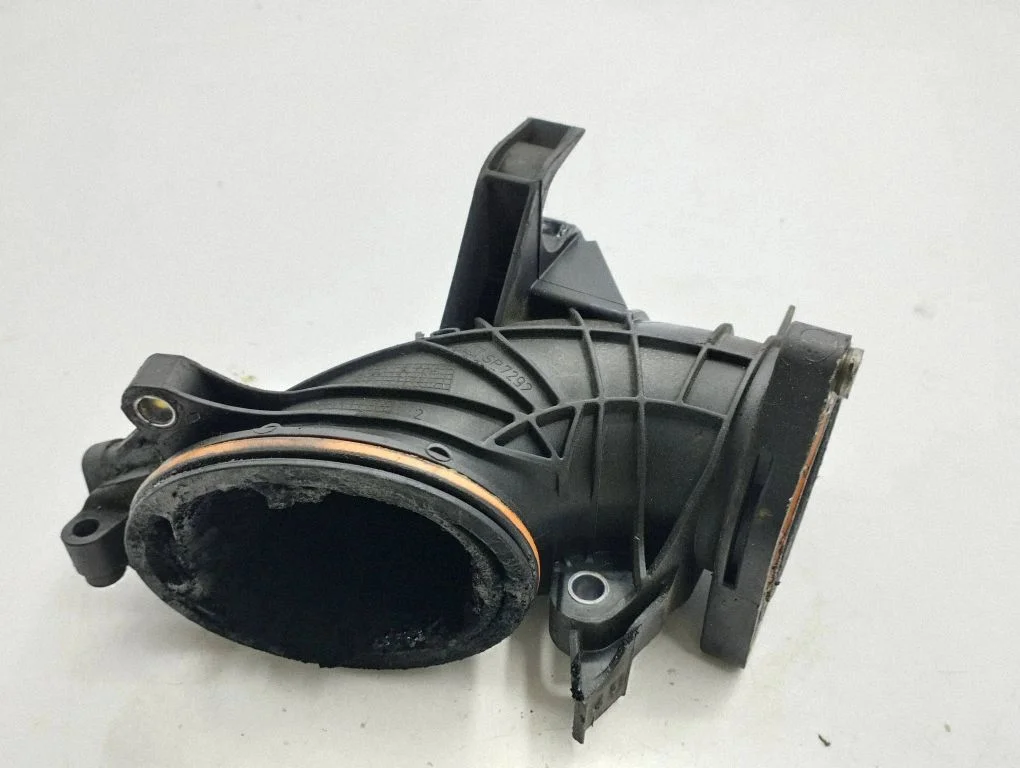 Air intake hose/pipe A6540902000
