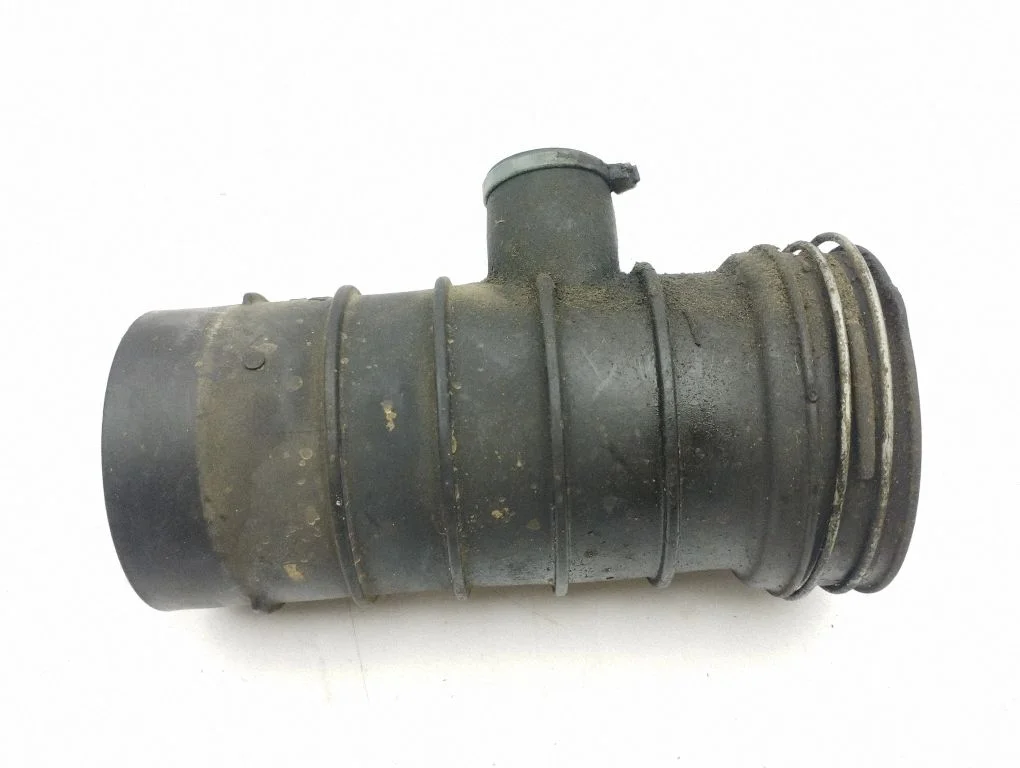 Õhu sisselaske voolik (-ud)/ toru (-d) 1505A407
