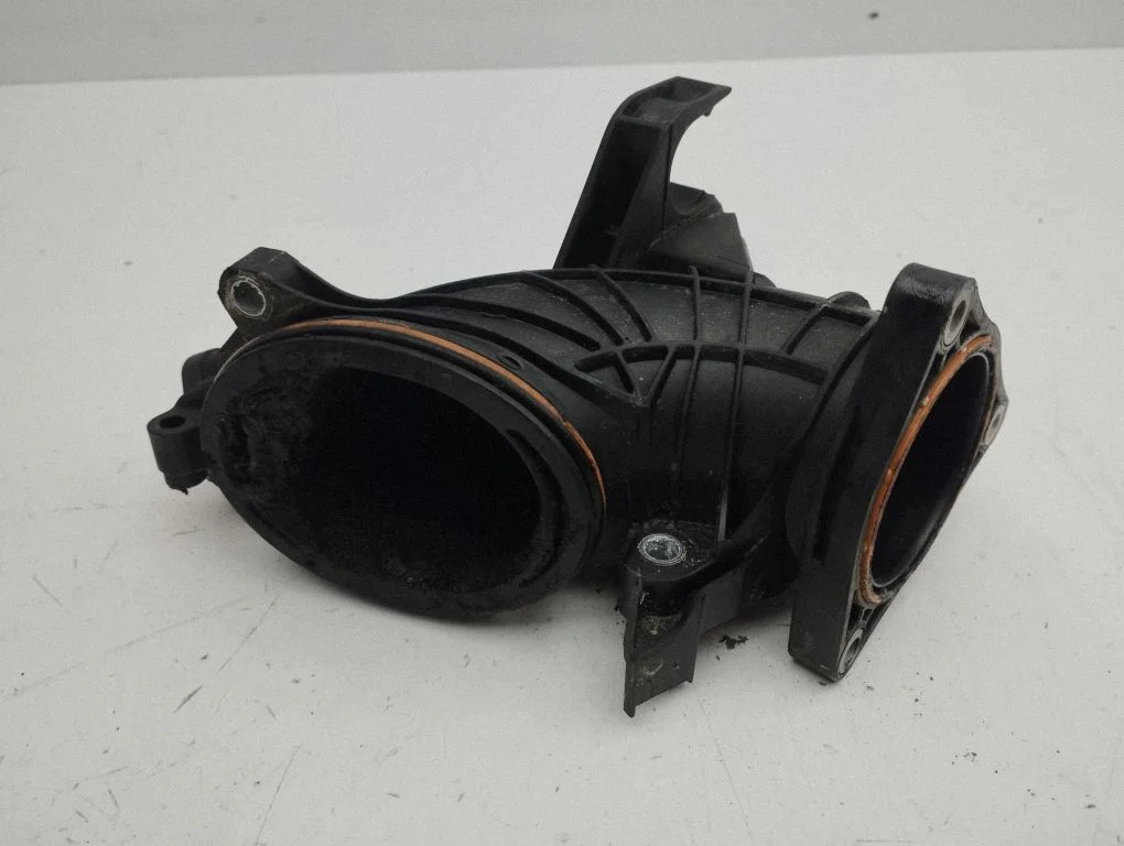 Air intake hose/pipe A6540902000