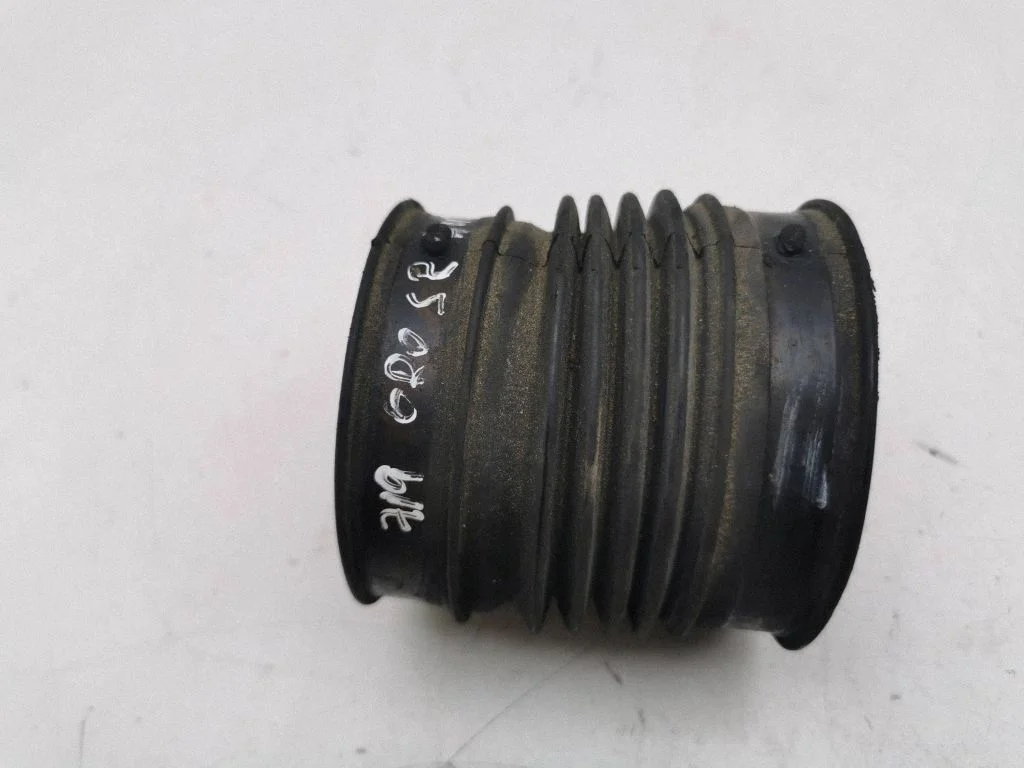 Air intake hose/pipe – Jeep Grand Cherokee (WK) (2005-2010)