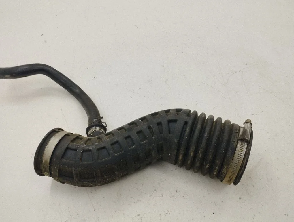 Air intake hose/pipe 1026324S01