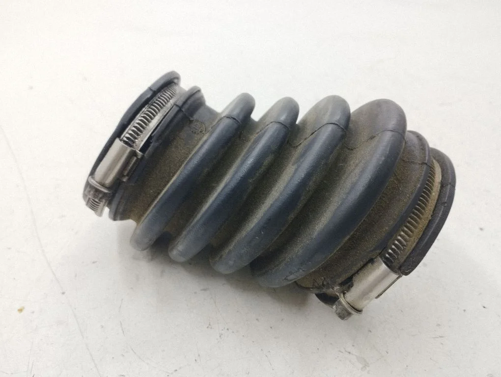 Air intake hose/pipe