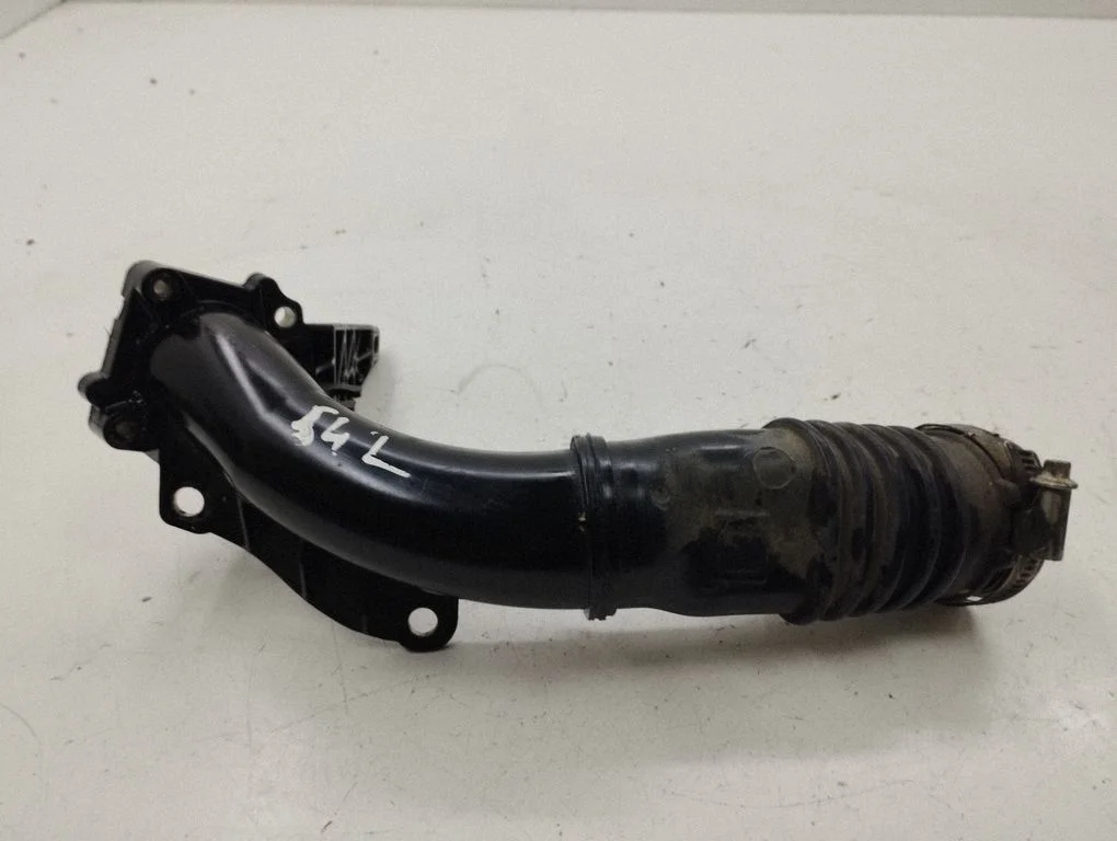 Air intake hose/pipe