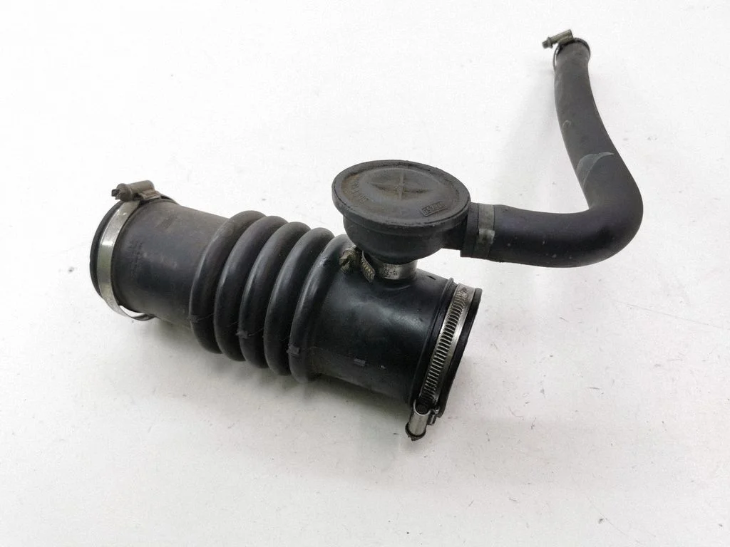 Air intake hose/pipe 86EF6A666AA