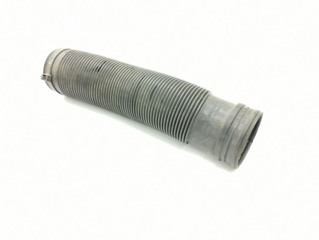Air intake hose/pipe – Volkswagen New Beetle (1998-2010)