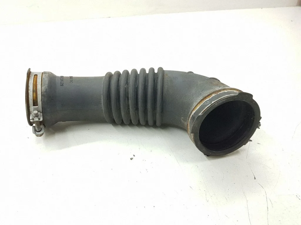Air intake hose/pipe R2AX13221