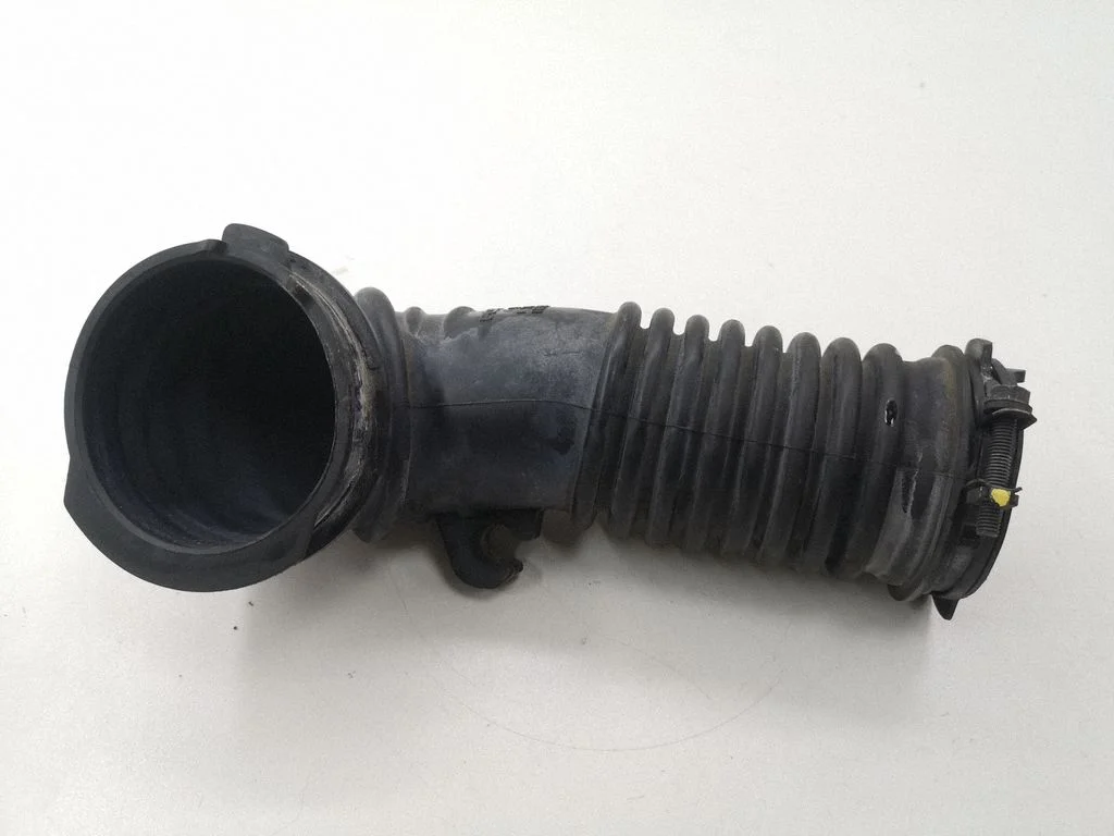 Air intake hose/pipe SH0113221