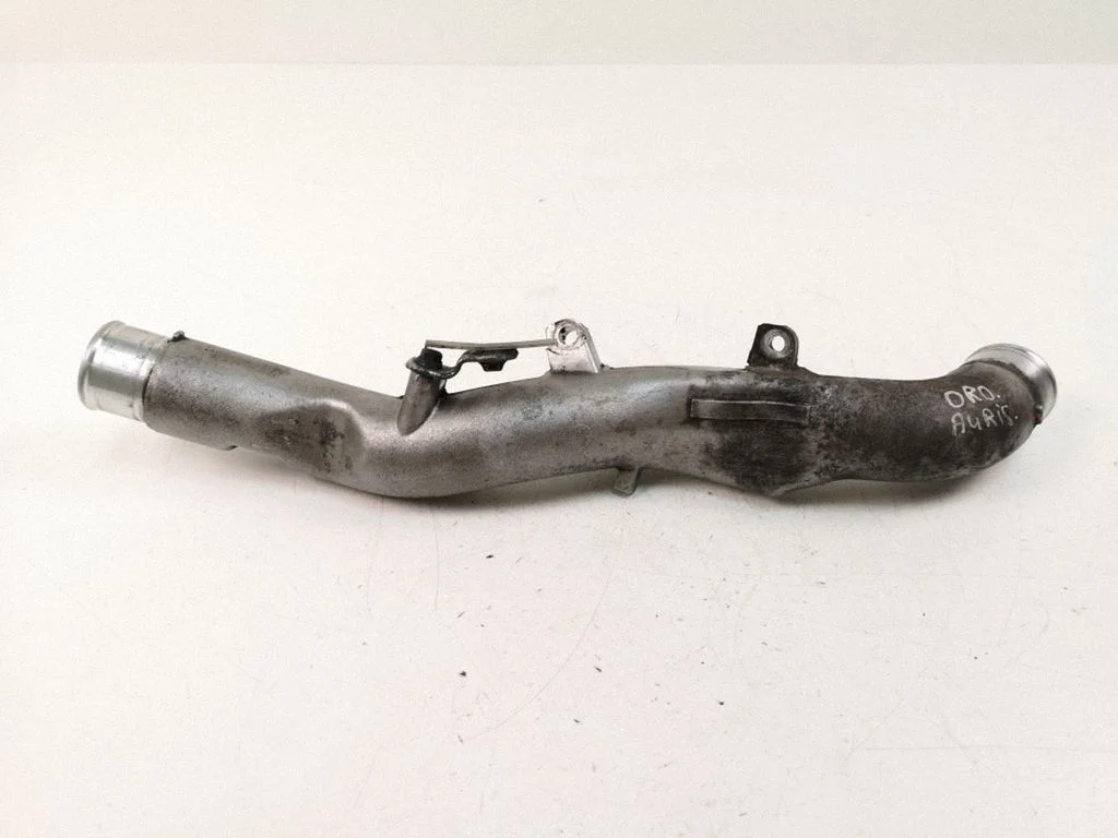 Air intake hose/pipe – Toyota Auris 150 (2006-2012)