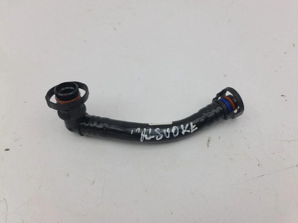 Breather hose/pipe 05C133352AG
