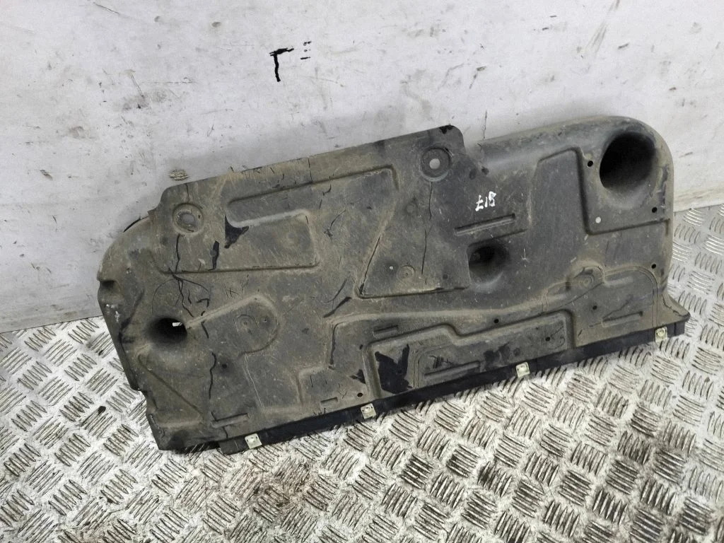 Degvielas tvertnes apakšas aizsargs 9809531980