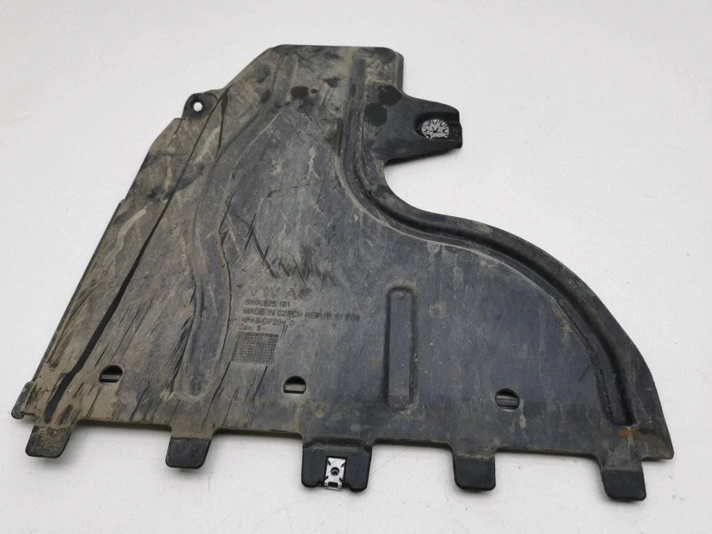 Fuel tank bottom protection 5WA825101