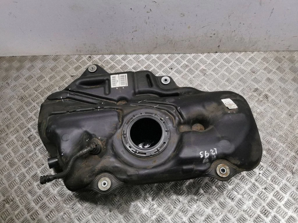 Fuel tank – Toyota Corolla E210 E21 (2018-)