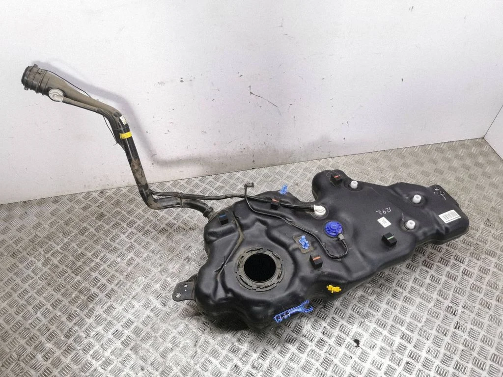 Fuel tank 172019188R