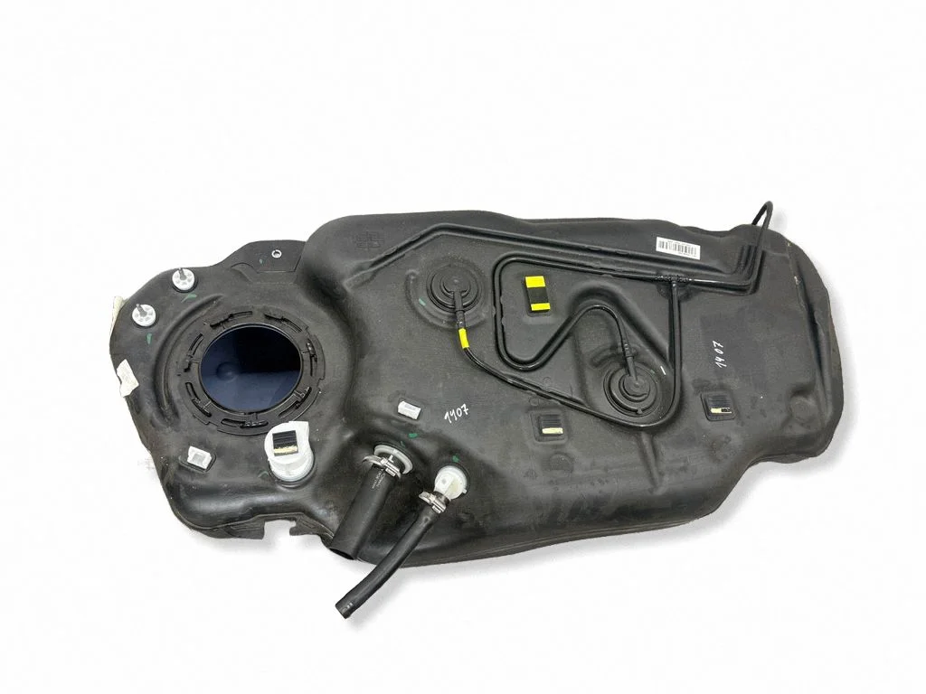 Fuel tank MX689P860BD