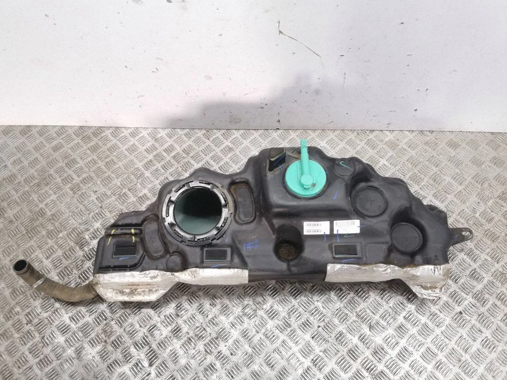 Fuel tank 9841077780
