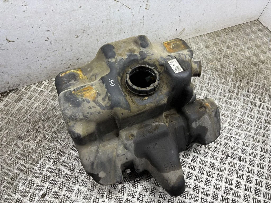Fuel tank 026191