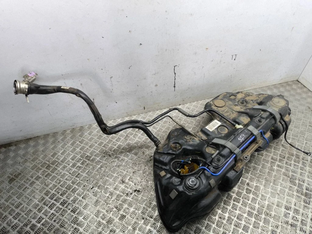 Fuel tank A20566L