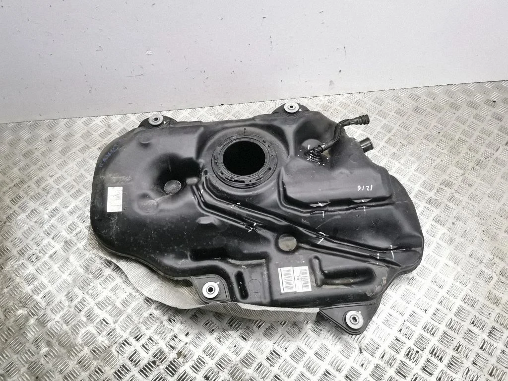 Fuel tank – Toyota Corolla E210 E21 (2018-)
