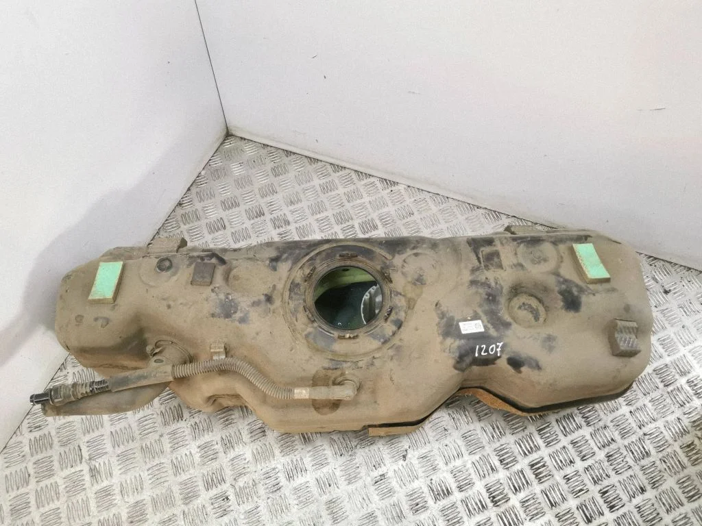 Kütusepaak 31171CM000