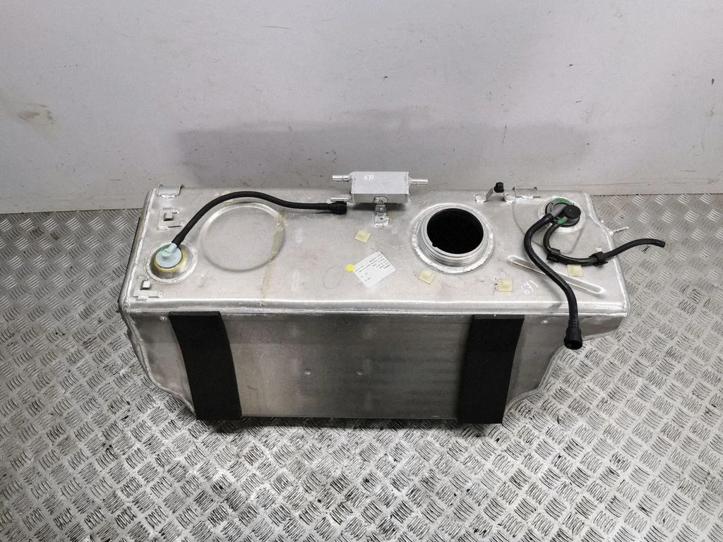 Fuel tank 214700