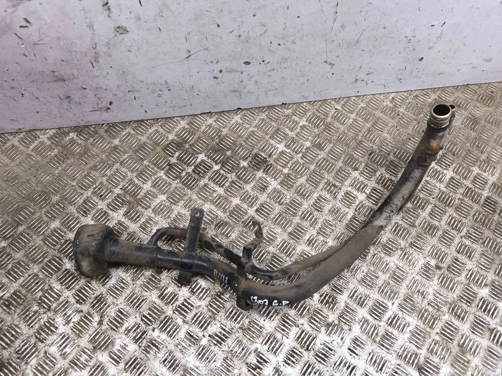 Fuel tank filler neck pipe